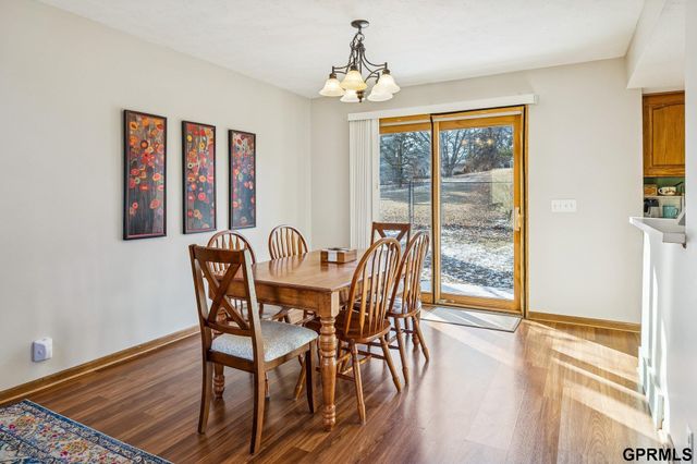 1712 N 121 Street, Omaha, NE 68154