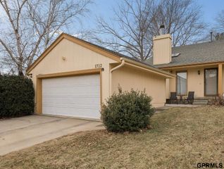 1712 N 121 Street, Omaha, NE 68154