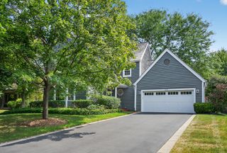 232 Long Hill Road, Gurnee, IL 60031