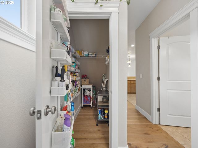 9128 N HUDSON St, Portland, OR 97203