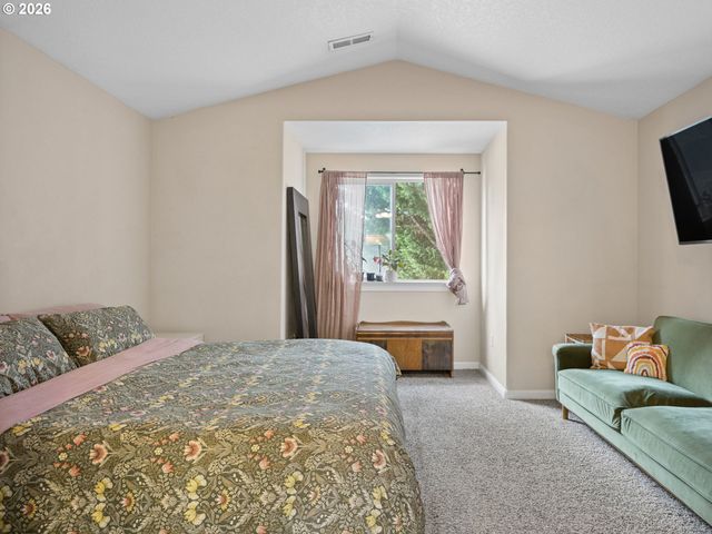 9128 N HUDSON St, Portland, OR 97203
