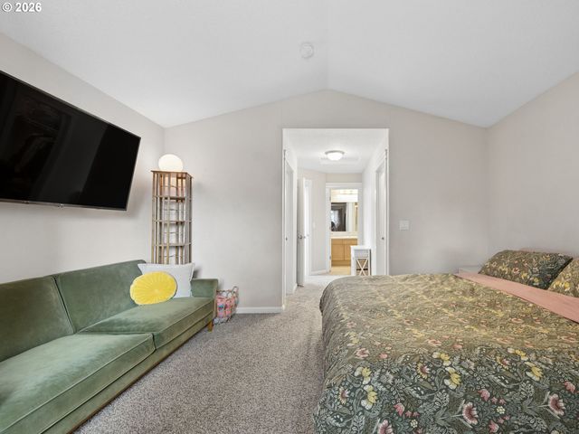 9128 N HUDSON St, Portland, OR 97203