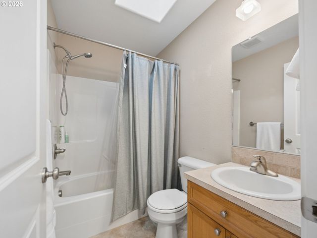 9128 N HUDSON St, Portland, OR 97203