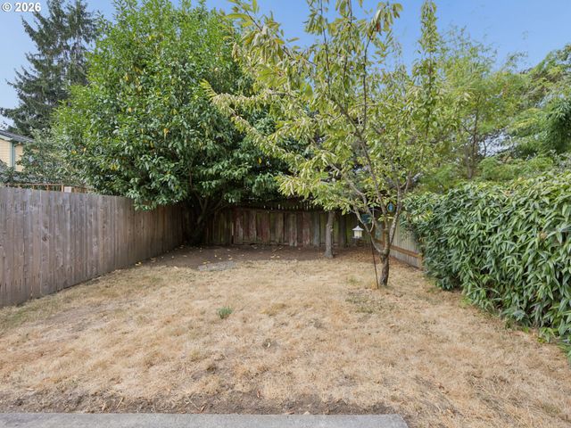 9128 N HUDSON St, Portland, OR 97203