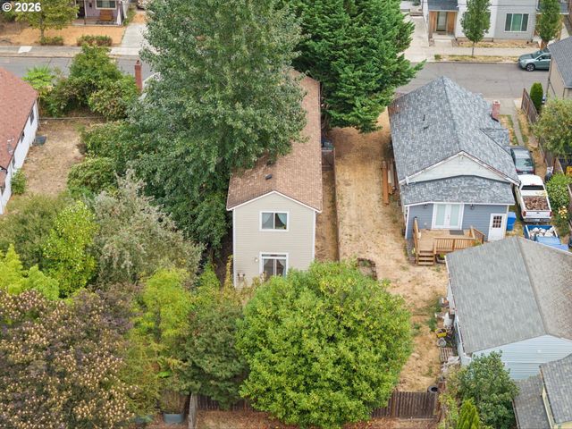 9128 N HUDSON St, Portland, OR 97203