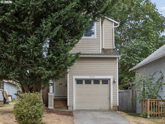9128 N HUDSON St, Portland, OR 97203