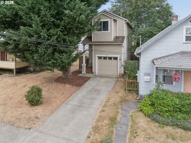 9128 N HUDSON St, Portland, OR 97203