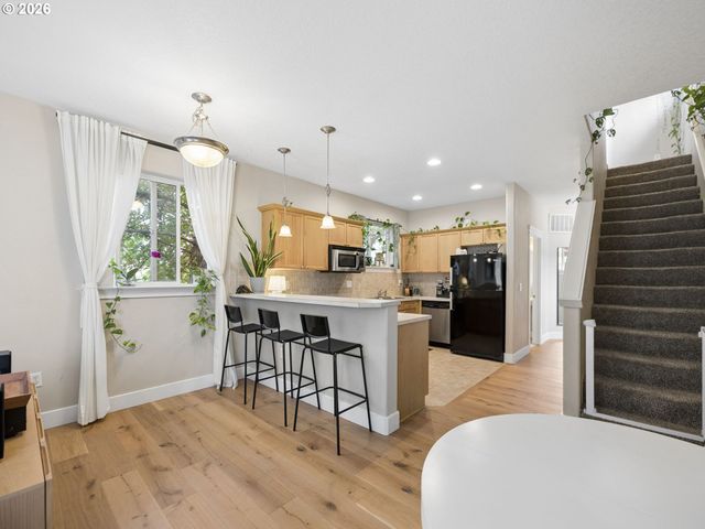 9128 N HUDSON St, Portland, OR 97203