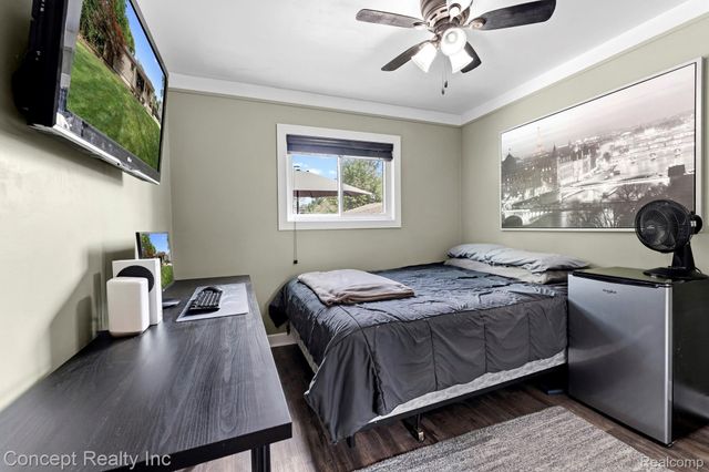 31540 Hennepin Street, Garden City, MI 48135