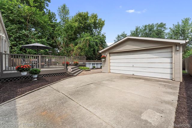 31540 Hennepin Street, Garden City, MI 48135