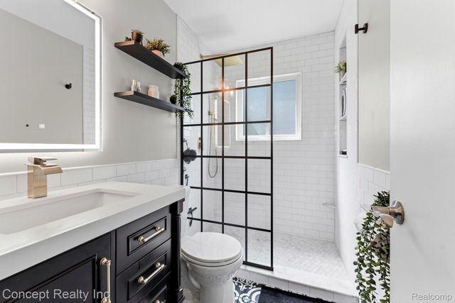 31540 Hennepin Street, Garden City, MI 48135