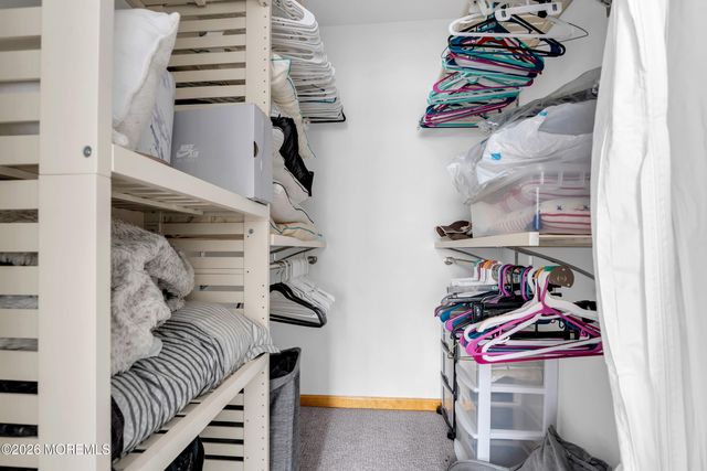 37 Queens Way, Englishtown, NJ 07726