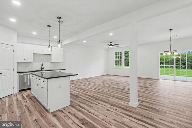 509 S BALTIMORE ST, Dillsburg, PA 17019