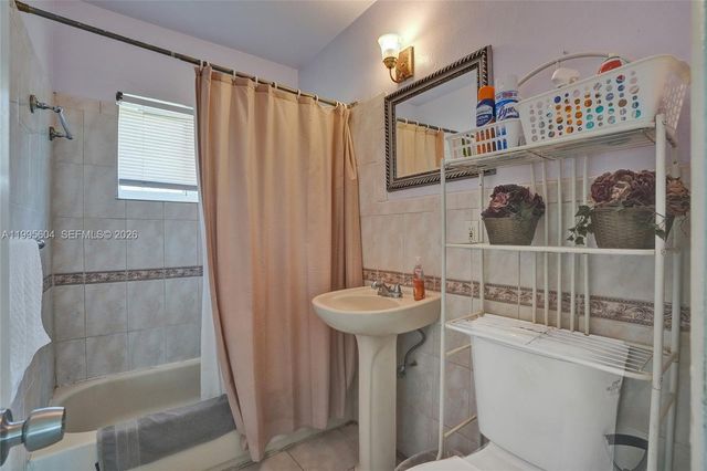 3811 NW 174th St, Miami Gardens, FL 33055