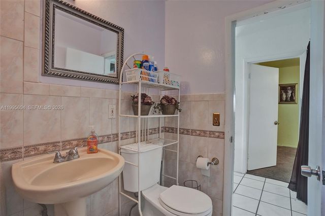 3811 NW 174th St, Miami Gardens, FL 33055