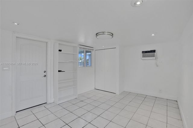 3811 NW 174th St, Miami Gardens, FL 33055