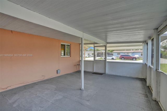 3811 NW 174th St, Miami Gardens, FL 33055