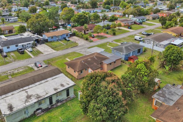 3811 NW 174th St, Miami Gardens, FL 33055