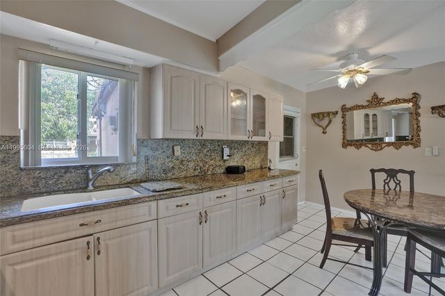 3811 NW 174th St, Miami Gardens, FL 33055