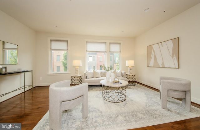 2953 STELLA BLUE LN, Fairfax, VA 22031