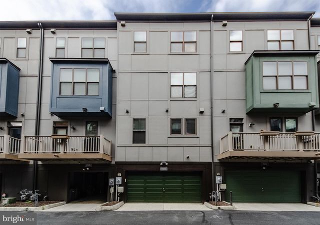 2953 STELLA BLUE LN, Fairfax, VA 22031