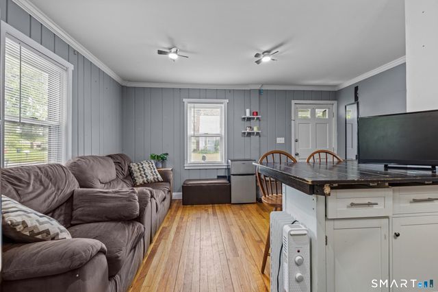 17 Elijah Street, Norwich, CT 06360