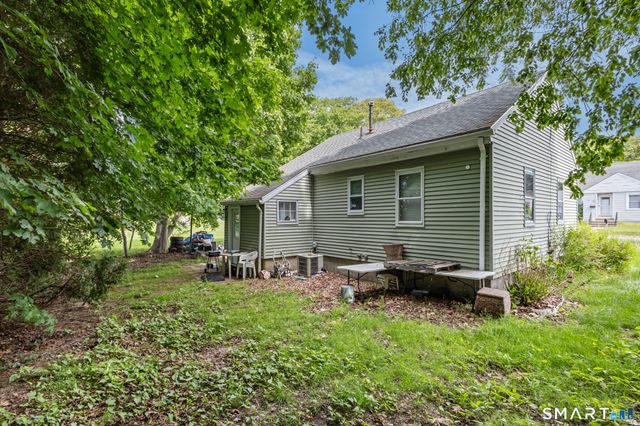17 Elijah Street, Norwich, CT 06360