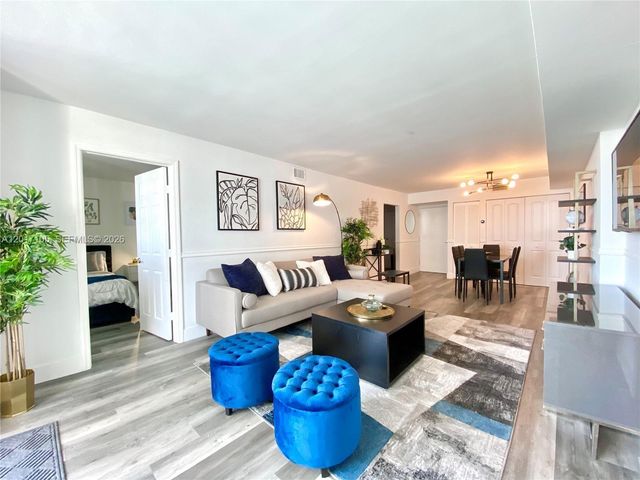 6820 Indian Creek Dr 9C, Miami Beach, FL 33141