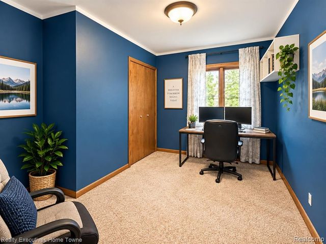27161 Ponchartrain Street, Harrison Twp, MI 48045