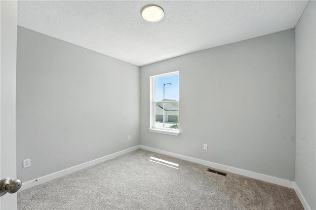 19714 W 195th Place, Spring Hill, KS 66083