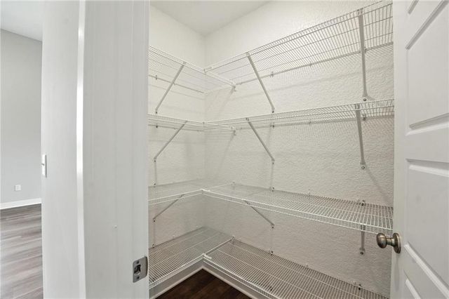 19714 W 195th Place, Spring Hill, KS 66083