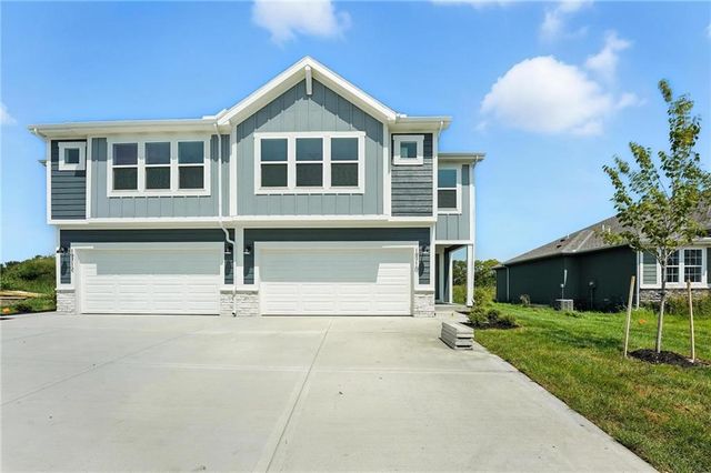 19714 W 195th Place, Spring Hill, KS 66083