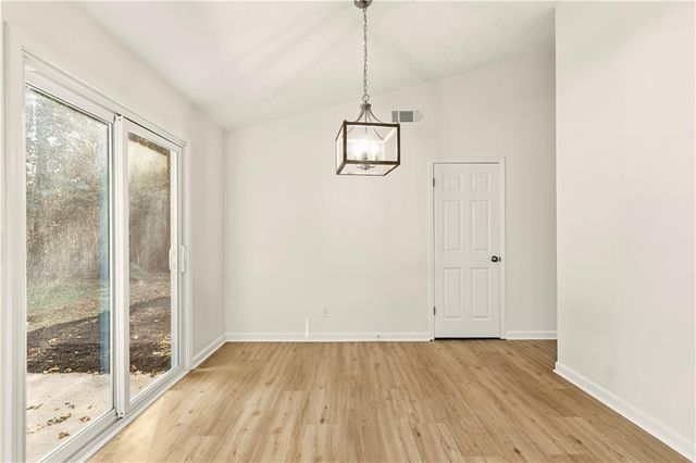 134 Apple Valley Drive, Woodstock, GA 30188