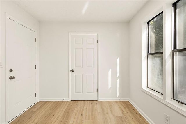 134 Apple Valley Drive, Woodstock, GA 30188
