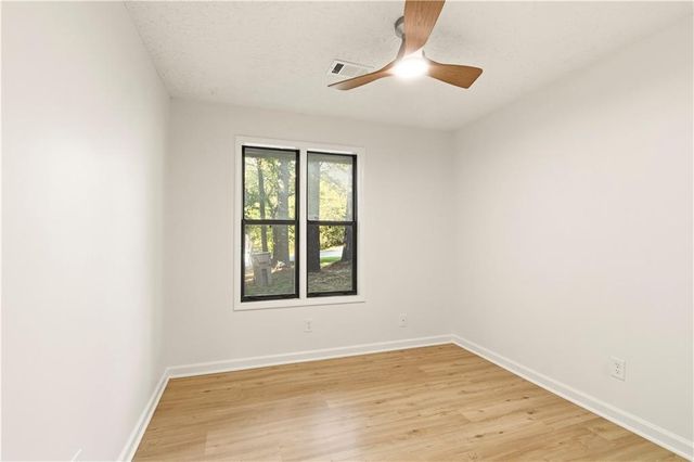 134 Apple Valley Drive, Woodstock, GA 30188