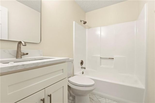 134 Apple Valley Drive, Woodstock, GA 30188