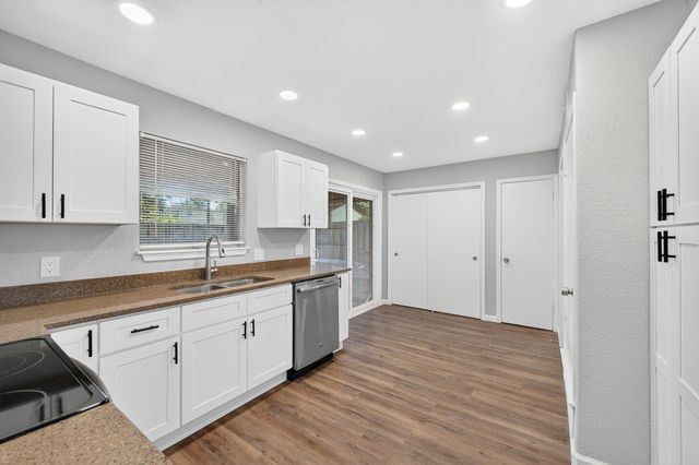1002 Hickory Street, Irving, TX 75060