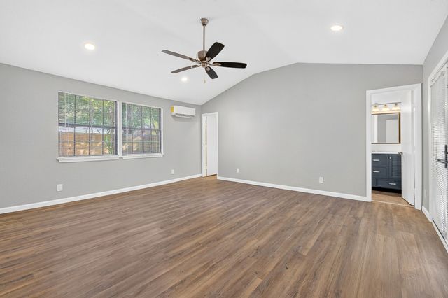1002 Hickory Street, Irving, TX 75060