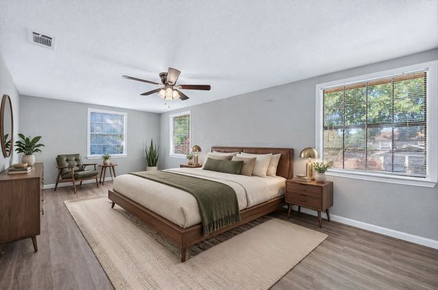 1002 Hickory Street, Irving, TX 75060