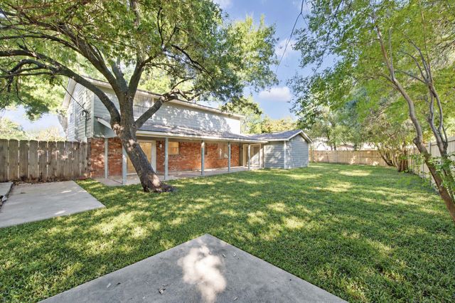 1002 Hickory Street, Irving, TX 75060