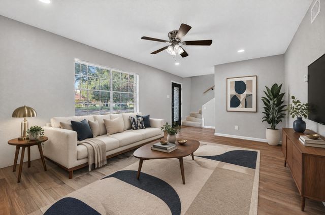 1002 Hickory Street, Irving, TX 75060