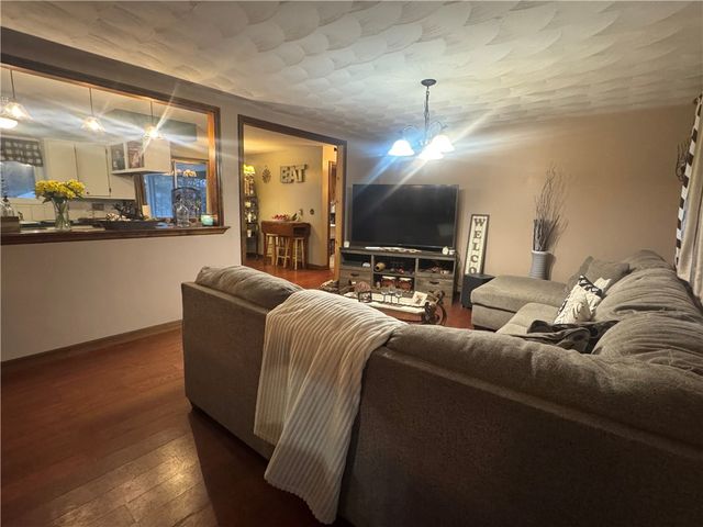 12 Cayuga Street, Sidney, NY 13838