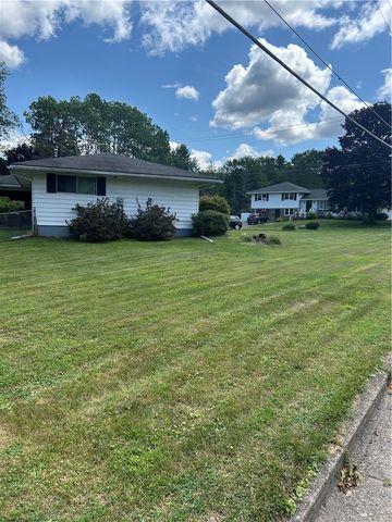 12 Cayuga Street, Sidney, NY 13838