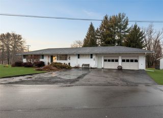 12 Cayuga Street, Sidney, NY 13838