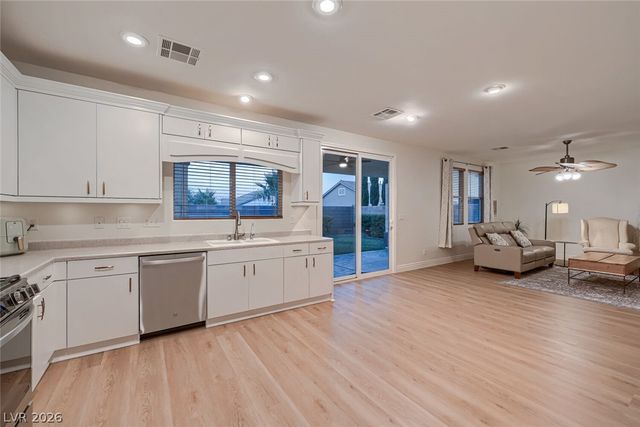 552 Playa Linda Place, Las Vegas, NV 89138
