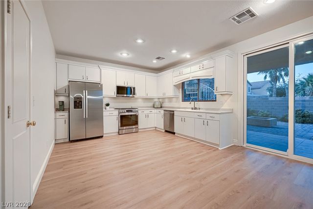 552 Playa Linda Place, Las Vegas, NV 89138