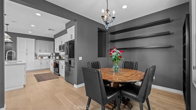 102 Fayette Court, Claremont, CA 91711