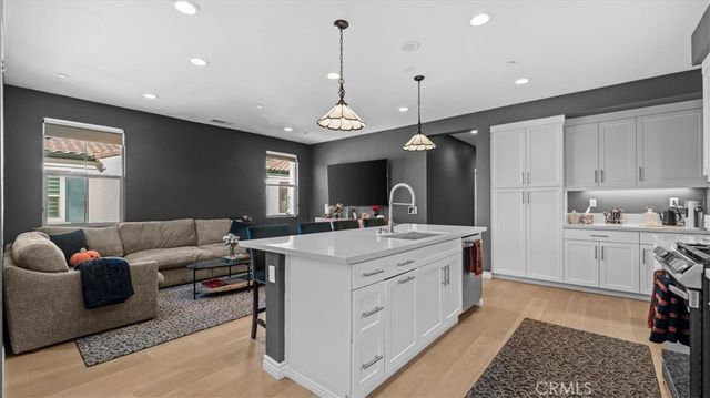 102 Fayette Court, Claremont, CA 91711