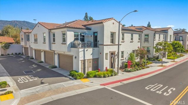 102 Fayette Court, Claremont, CA 91711