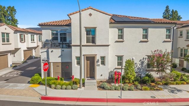 102 Fayette Court, Claremont, CA 91711